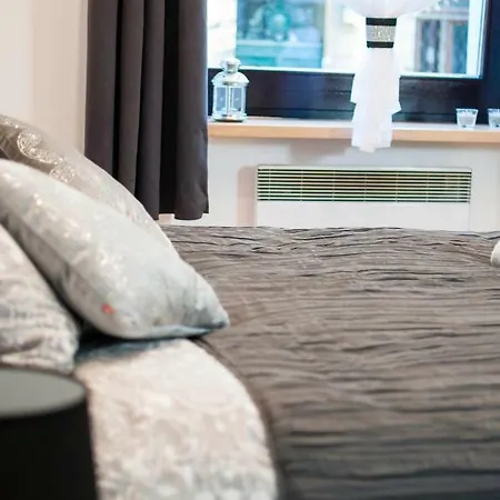 Cracow Jacuzzi - Silver *