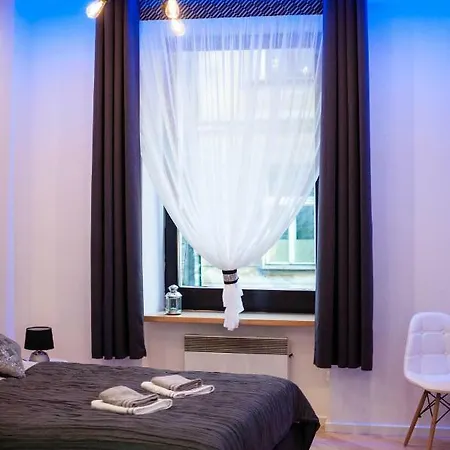 Cracow Jacuzzi - Silver Apartment Krakow